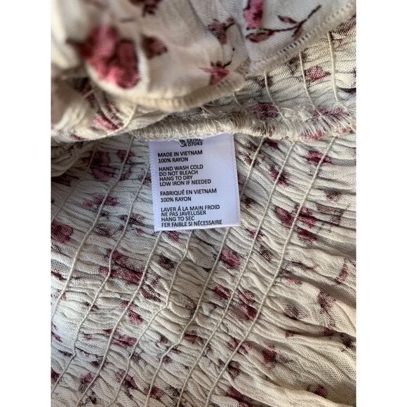 Paper Crane Floral Top Size Medium - Picture 4 of 5